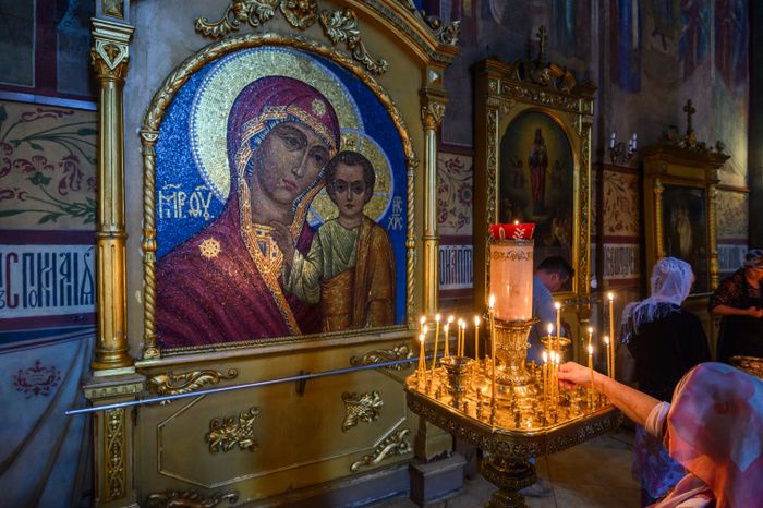 Солнечная Свято-Троицкая Сергиева лавра