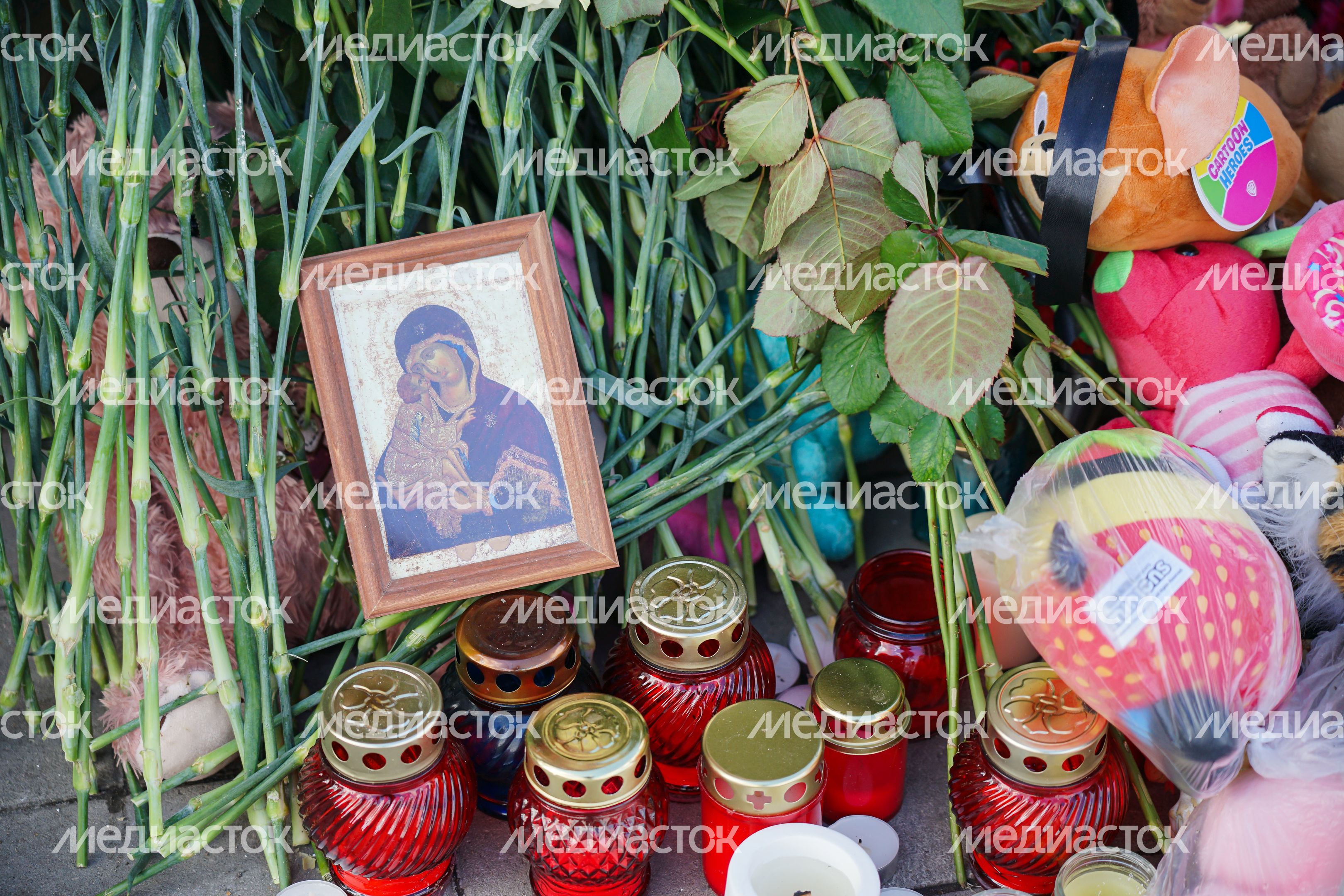 Мемориал памяти погибших в "Крокус Сити Холле" в Люберцах