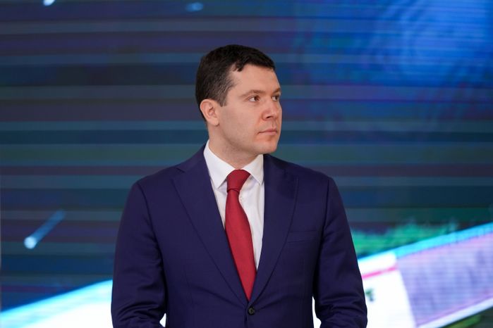 Антон Алиханов запустил первый производственный корпус ГИП "Титан" в Ленинском г.о.