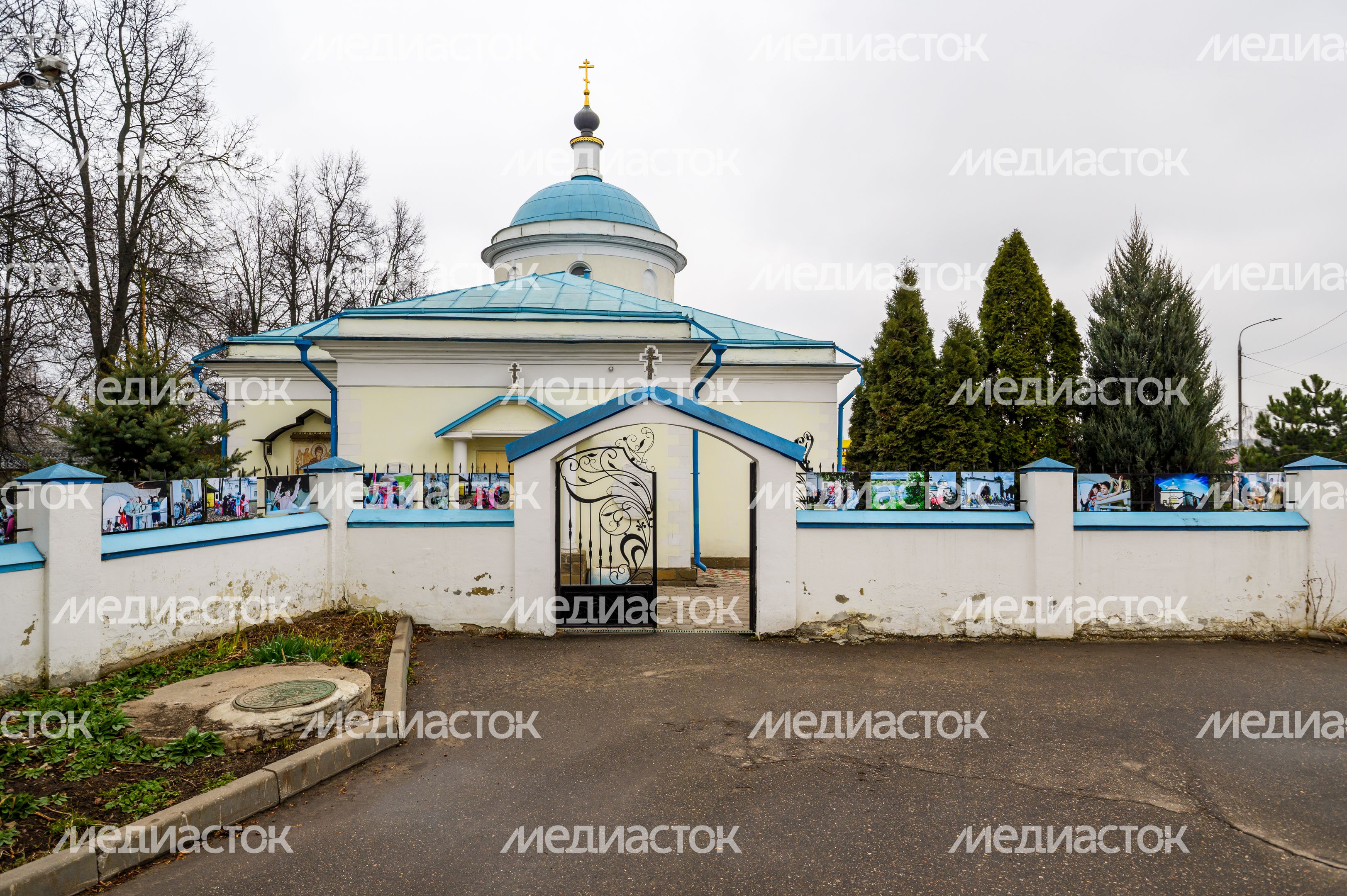 Церковь Казанской иконы Божией Матери в селе Молоково Ленинского округа Церковь Казанской иконы Божией Матери в селе Молоково Ленинского округа