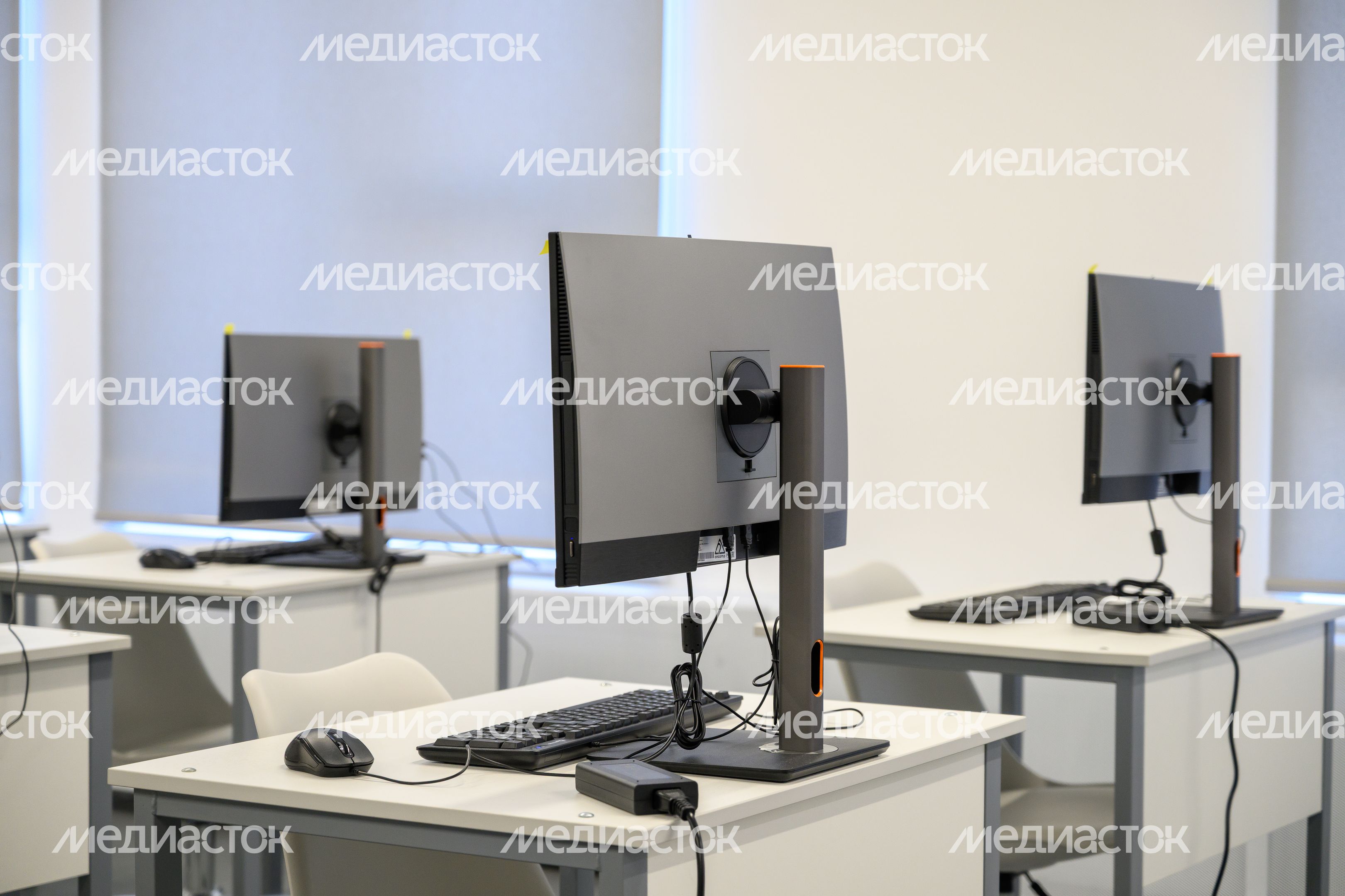 Учебный кабинет информатики нового корпуса «Диалог» средней школы №9 в ЖК «Мытищи парк» на 1100 мест Учебный кабинет информатики нового корпуса «Диалог» средней школы №9 в ЖК «Мытищи парк» на 1100 мест