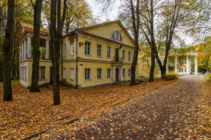 Осень в усадьбе Суханово Ленинского округа