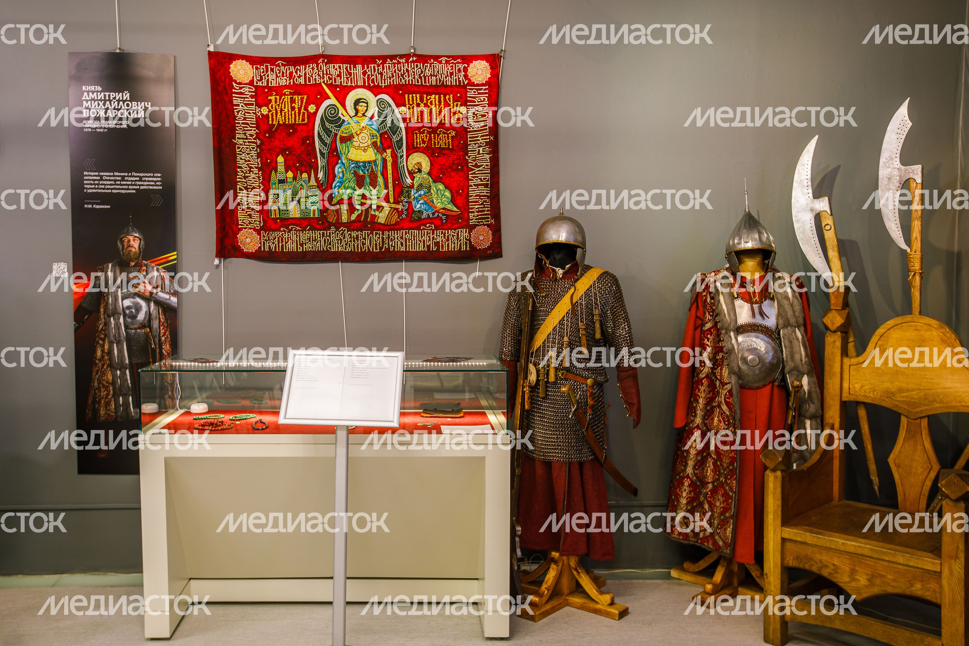 Дмитровский кремль. Историко-патриотическая выставка "Герои столетия" Дмитровский кремль. Историко-патриотическая выставка "Герои столетия"