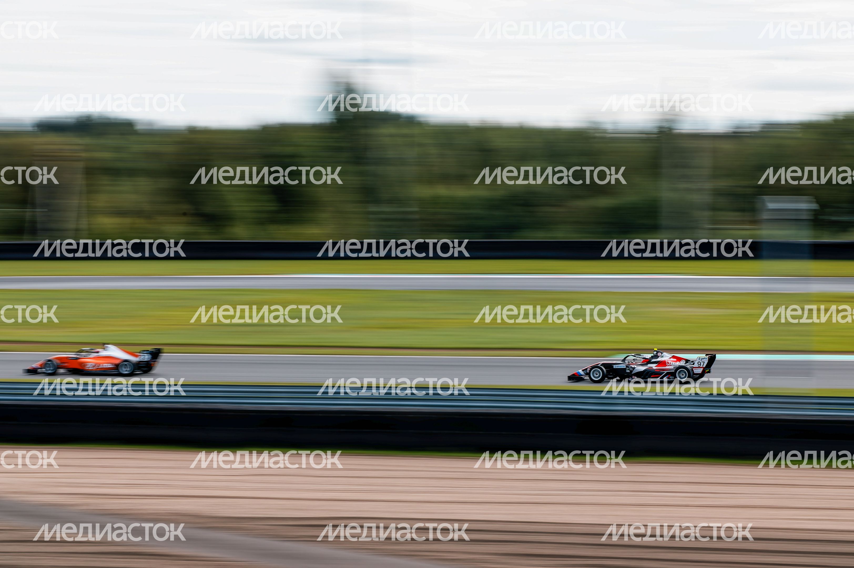 VI этап российской серии кольцевых гонок на автодроме Moscow Raceway