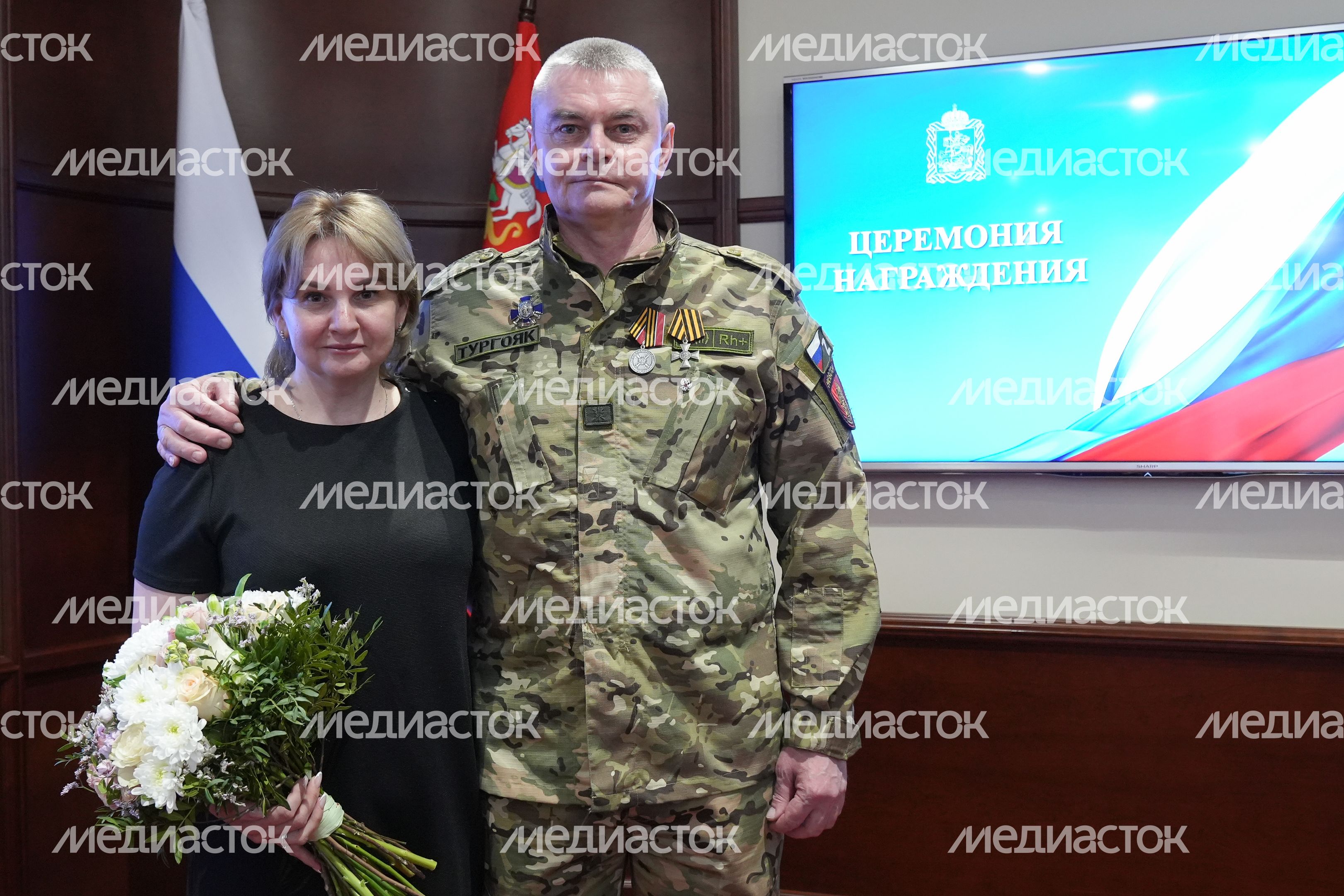 Добровольцам подразделения БАРС вручили государственные награды Добровольцам подразделения БАРС вручили государственные награды