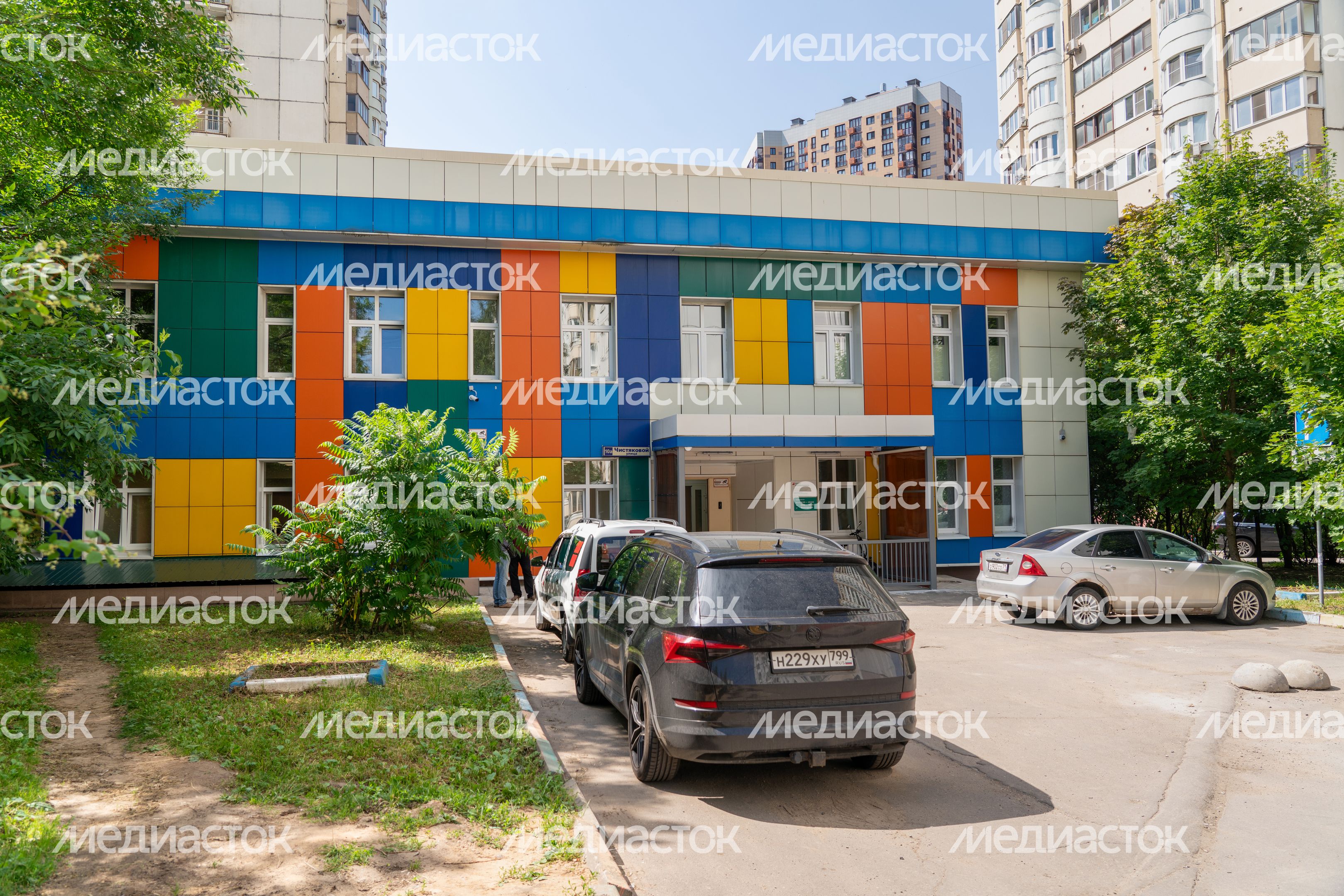 Детская поликлиника в микрорайоне Трехгорка города Одинцово после капитального ремонта