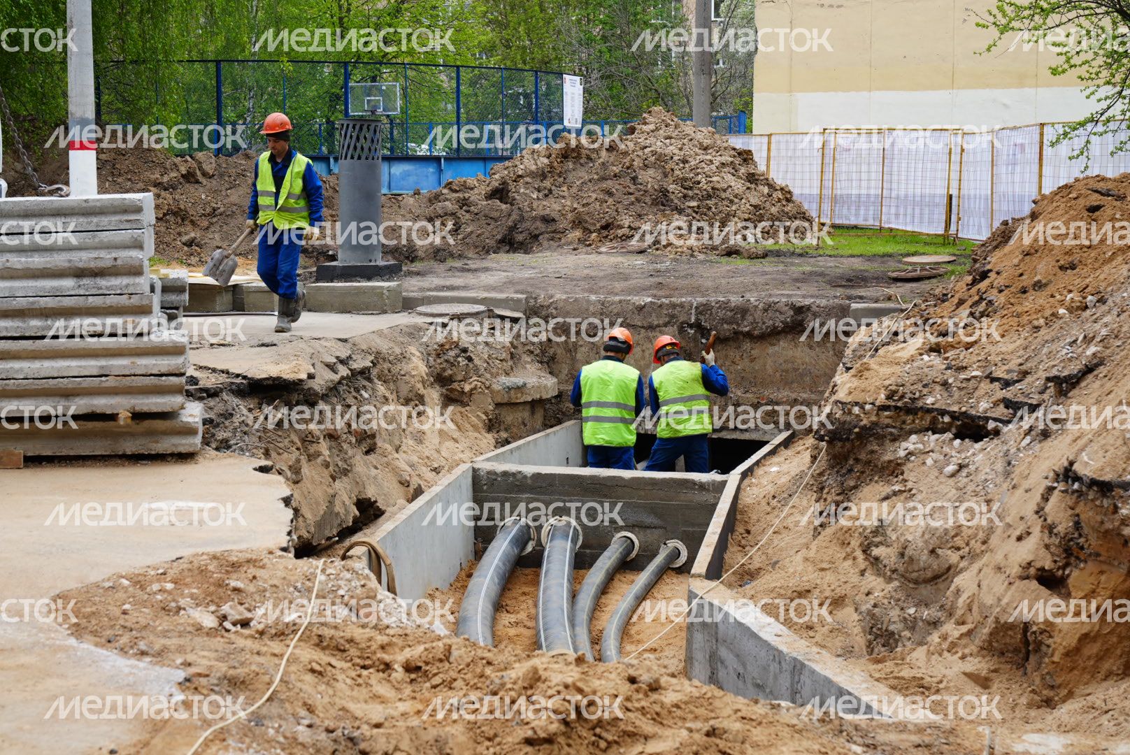 Проверка губернатором ремонта теплосетей в Химках