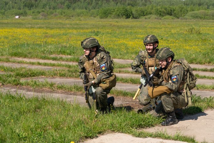 Военно-техническая игра "Арт-дуэль-2024" на аэродроме Волосово