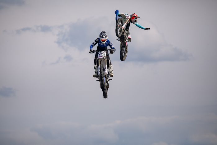 Шоу команды мотофристайла FMX13 в Лобне