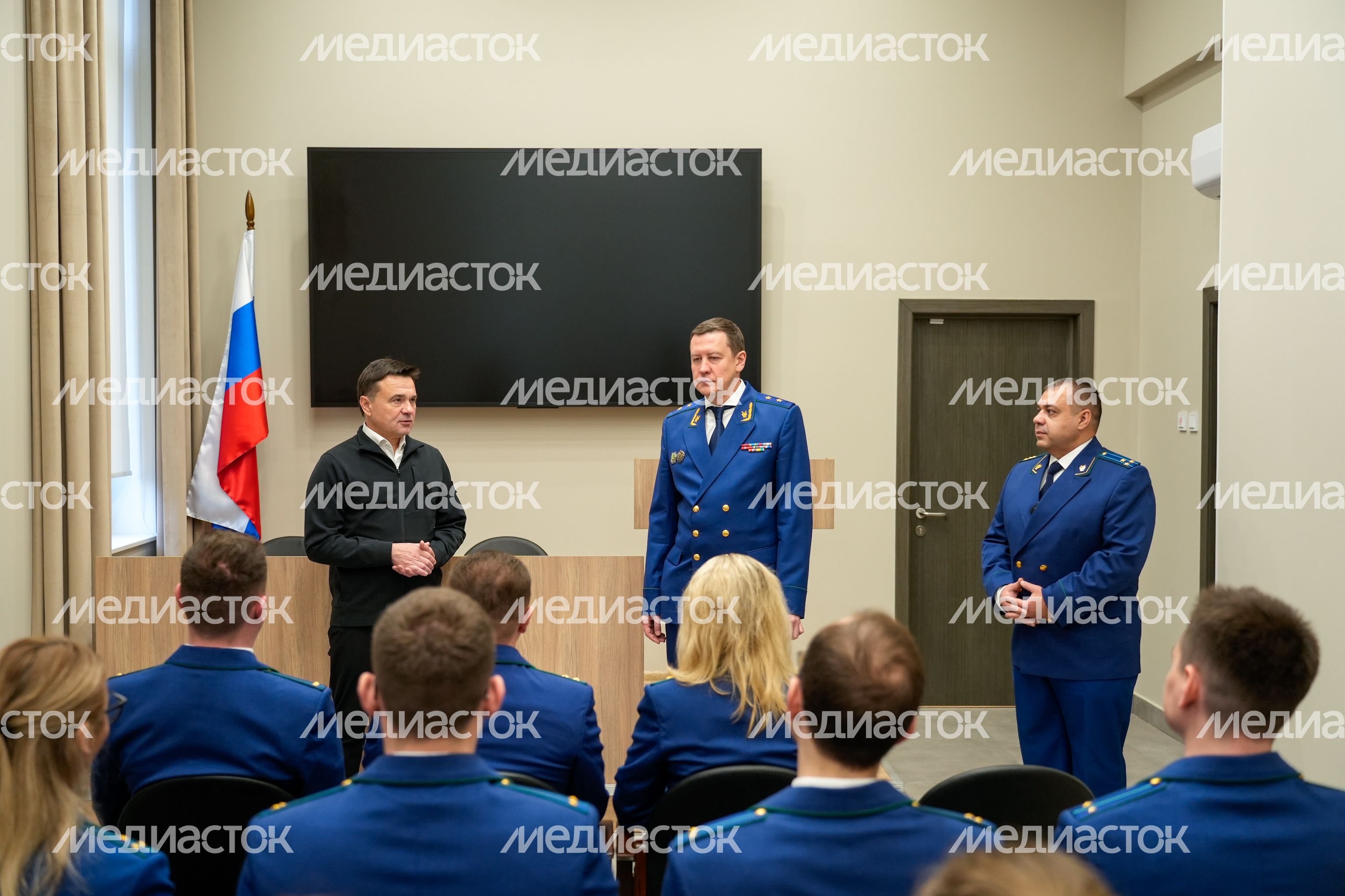 Андрей Воробьев открыл новое здание Солнечногорской городской прокуратуры Андрей Воробьев открыл новое здание Солнечногорской городской прокуратуры