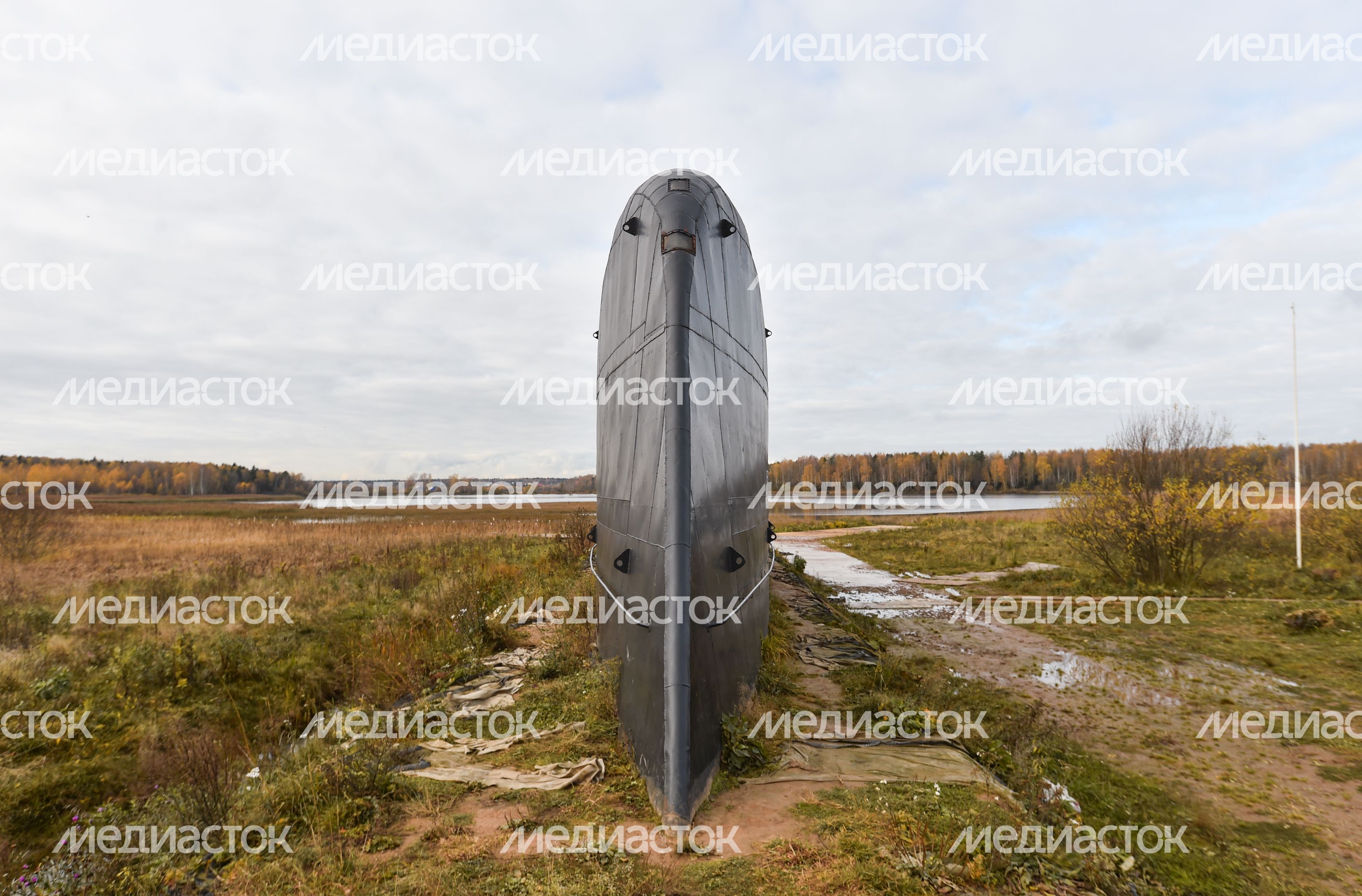 Памятник подводной лодке К-19 и виды села Никульское