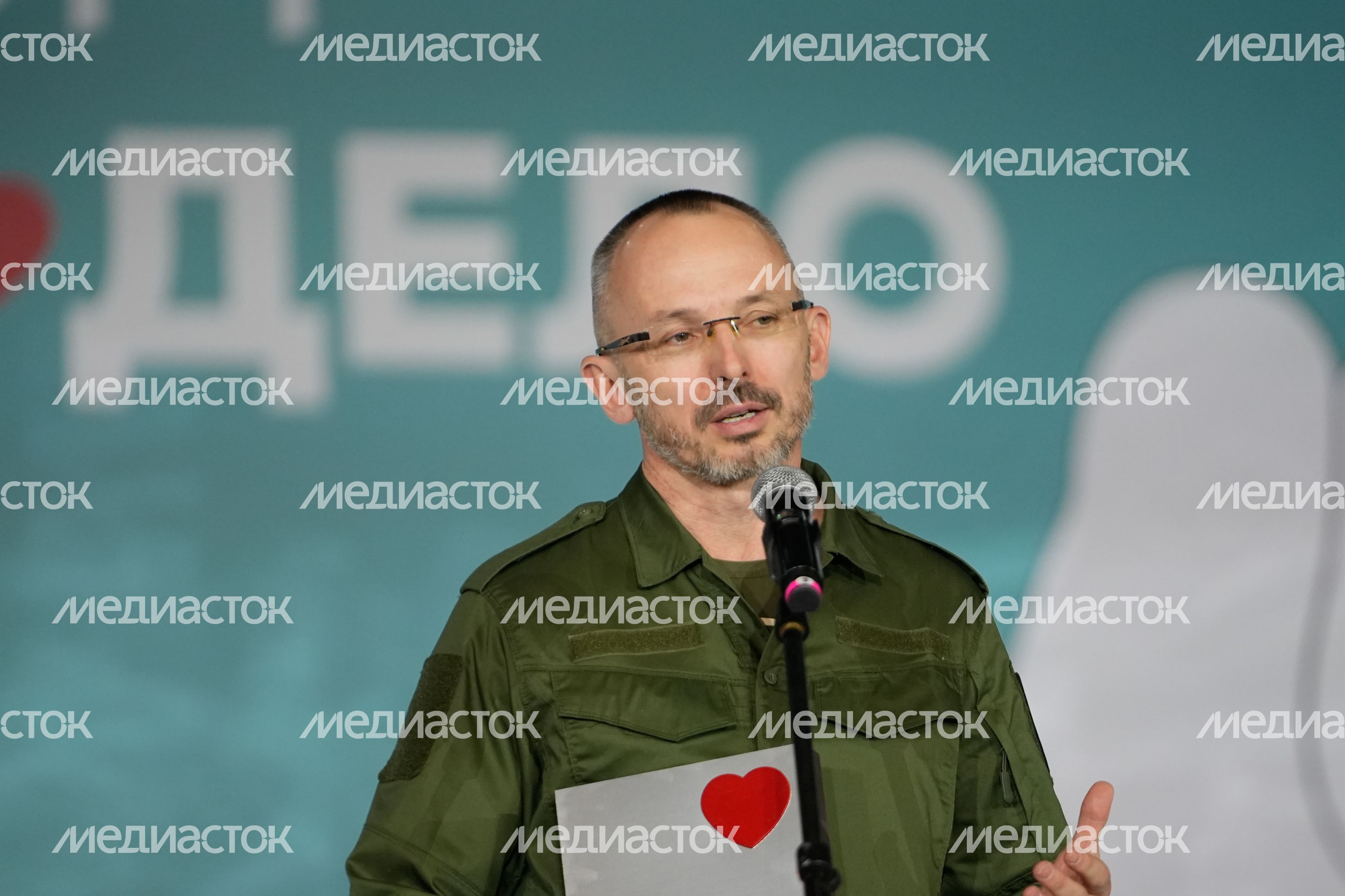 Матери бойцов СВО встретились с сыновьями на церемонии вручения премии "Мы рядом. Доброе дело" Матери бойцов СВО встретились с сыновьями на церемонии вручения премии "Мы рядом. Доброе дело"