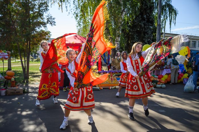 Выставка-ярмарка «Дары Подмосковья» в Луховицах