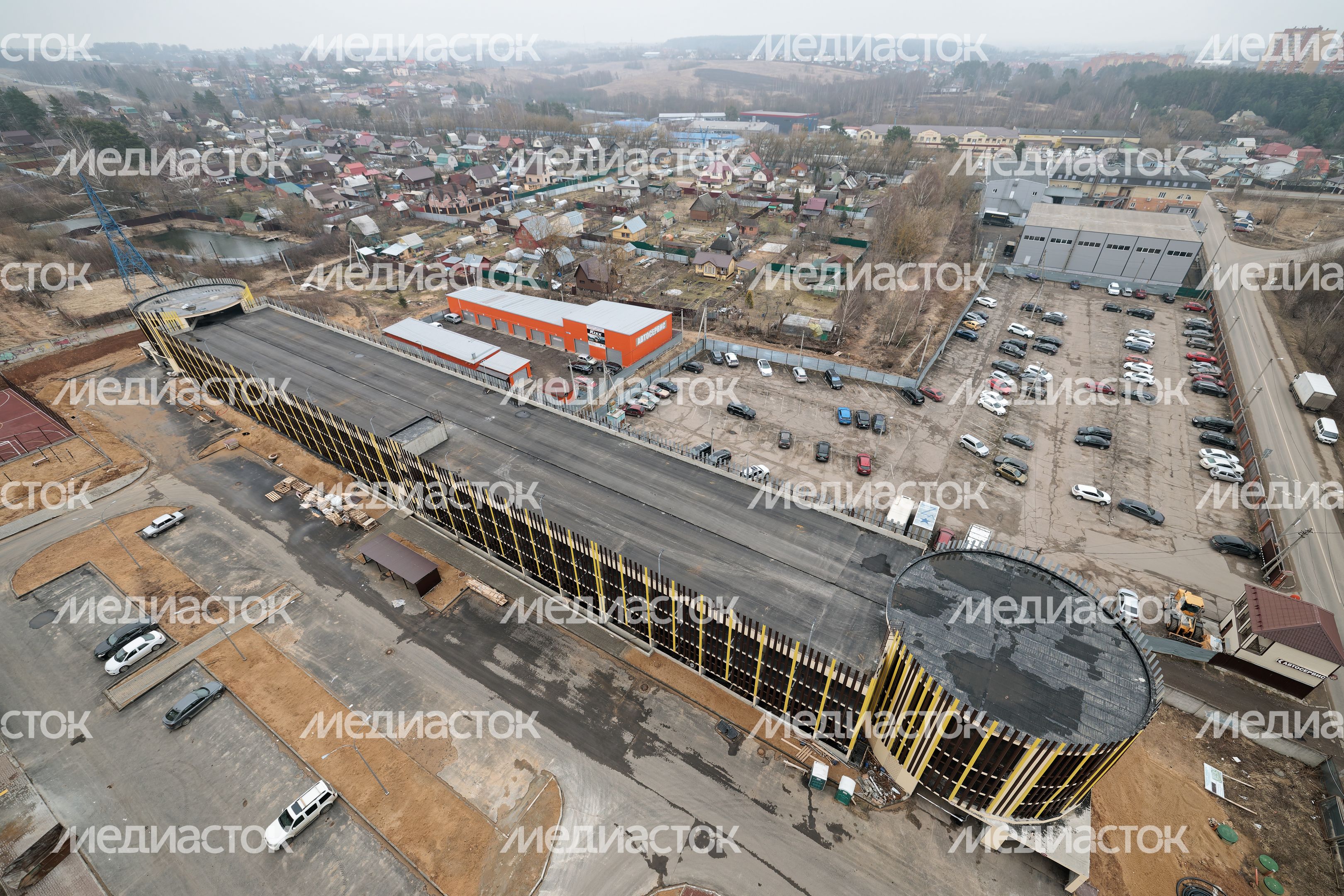Наземный паркинг на 386 машино-мест в ЖК «Шоколад» в Дмитрове Наземный паркинг на 386 машино-мест в ЖК «Шоколад» в Дмитрове