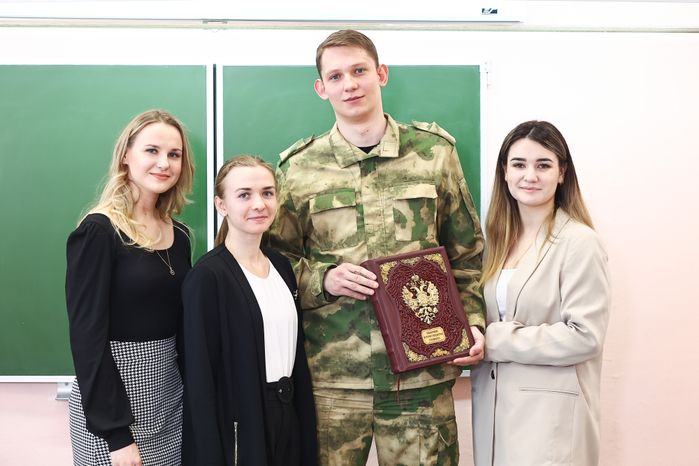 «Урок мужества» с участием Губернатора Подмосковья в Климовске