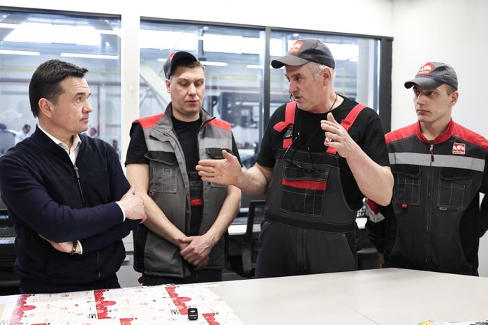 Андрей Воробьев посетил запуск производства упаковки для пищевой продукции в Чехове