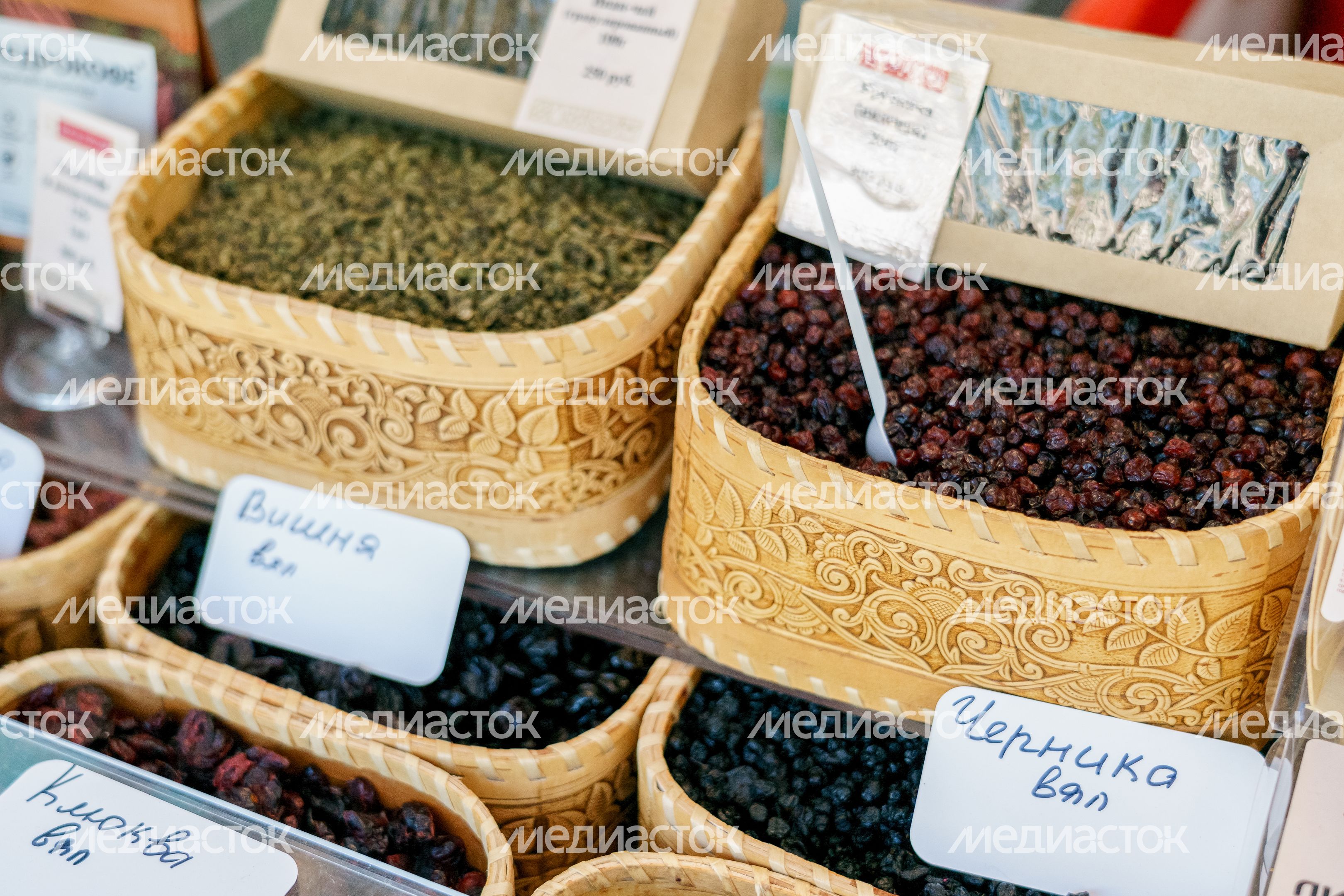 Гастрономический фестиваль "Вкусы России" на ВДНХ Гастрономический фестиваль "Вкусы России" на ВДНХ