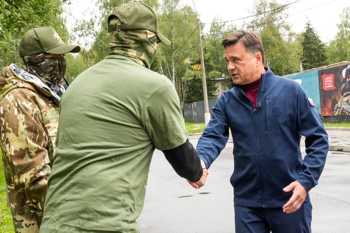 Андрей Воробьев и Владимир Соловьев посетили центр спецподготовки "Витязь" в Балашихе