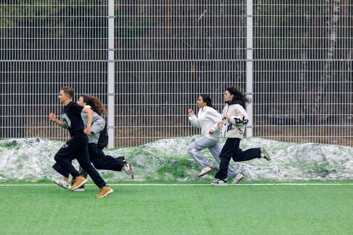 Спортивно-развлекательное мероприятие «Бегущие по снегу» в Кузьминском лесопарке в Котельниках