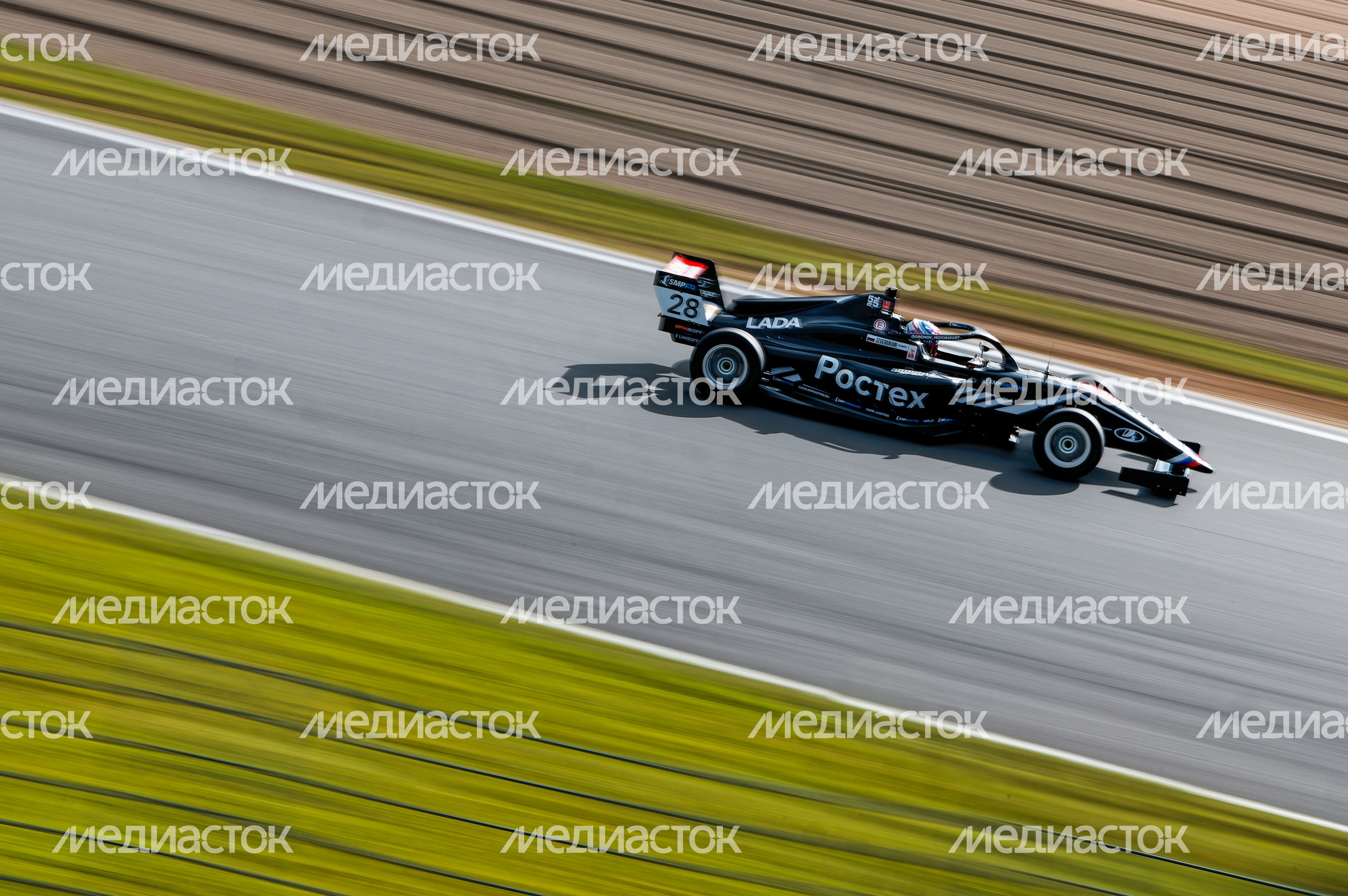 VI этап российской серии кольцевых гонок на автодроме Moscow Raceway