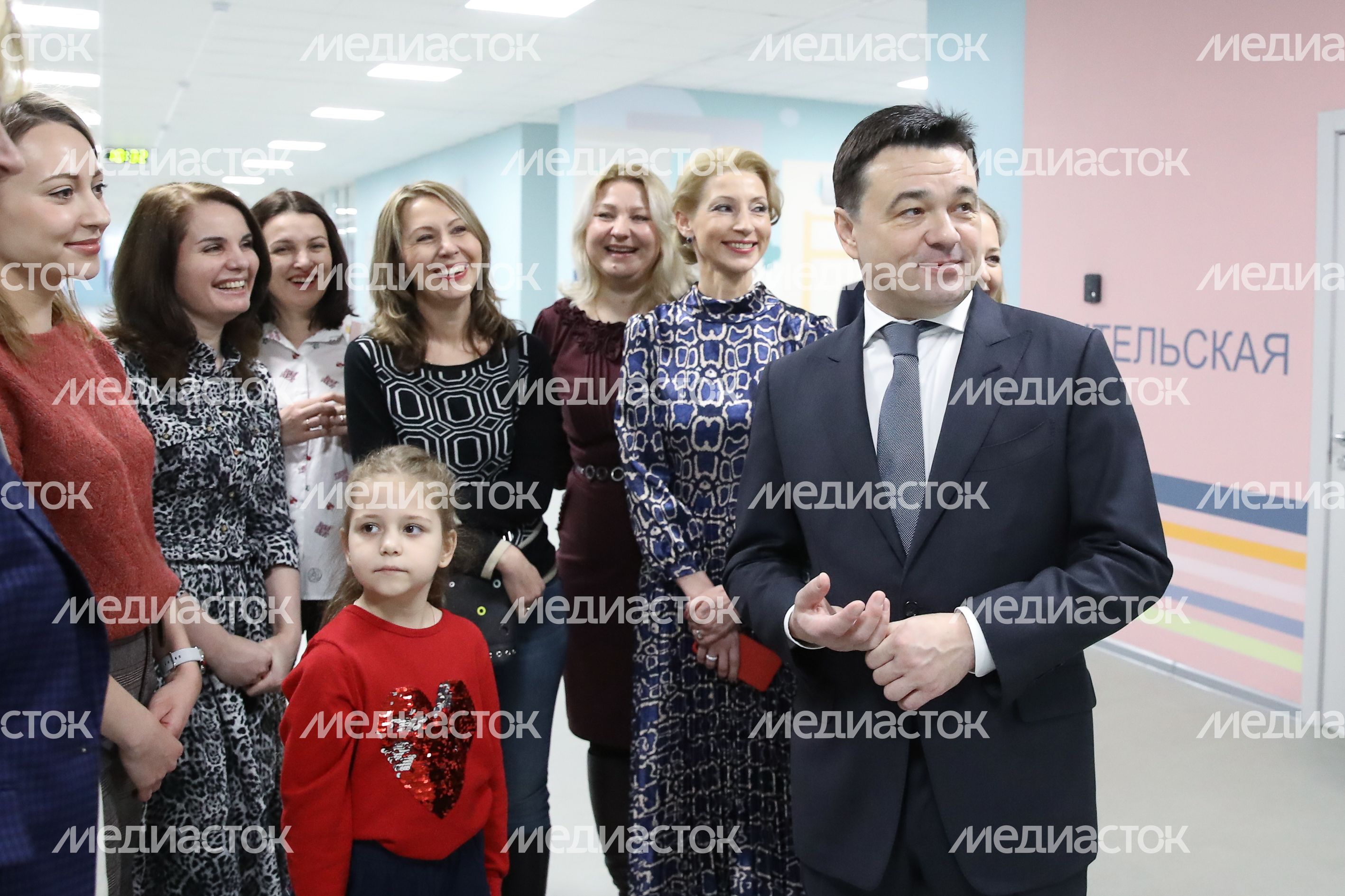 Открытие губернатором Подмосковья нового корпуса Одинцовской средней общеобразовательной школы