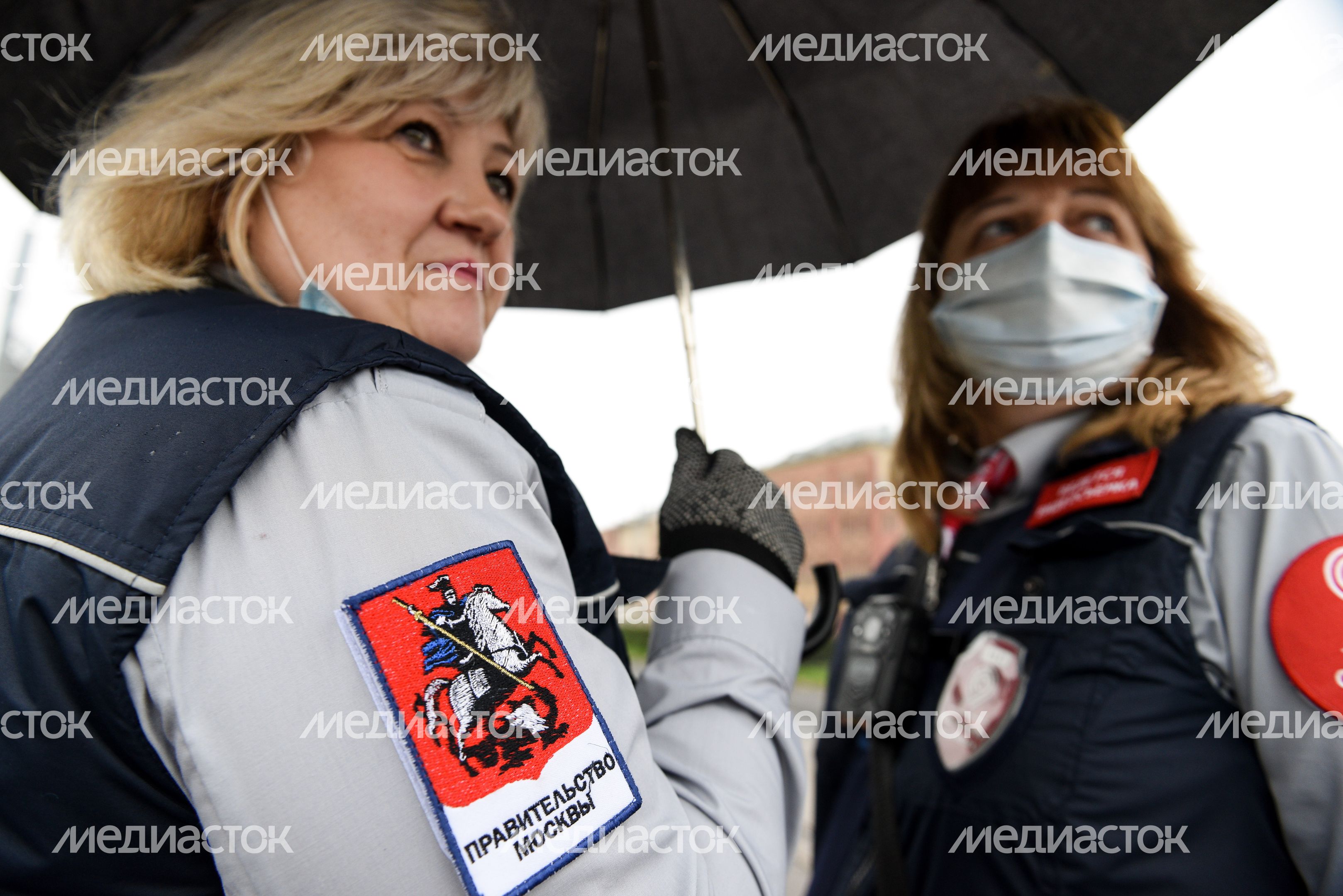 Проверки соблюдения масочно-перчаточного режима в общественном транспорте в Москве