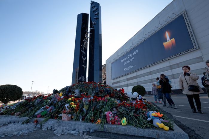 Мемориал в память о жертвах теракта в «Крокус Сити Холле» в Красногорске