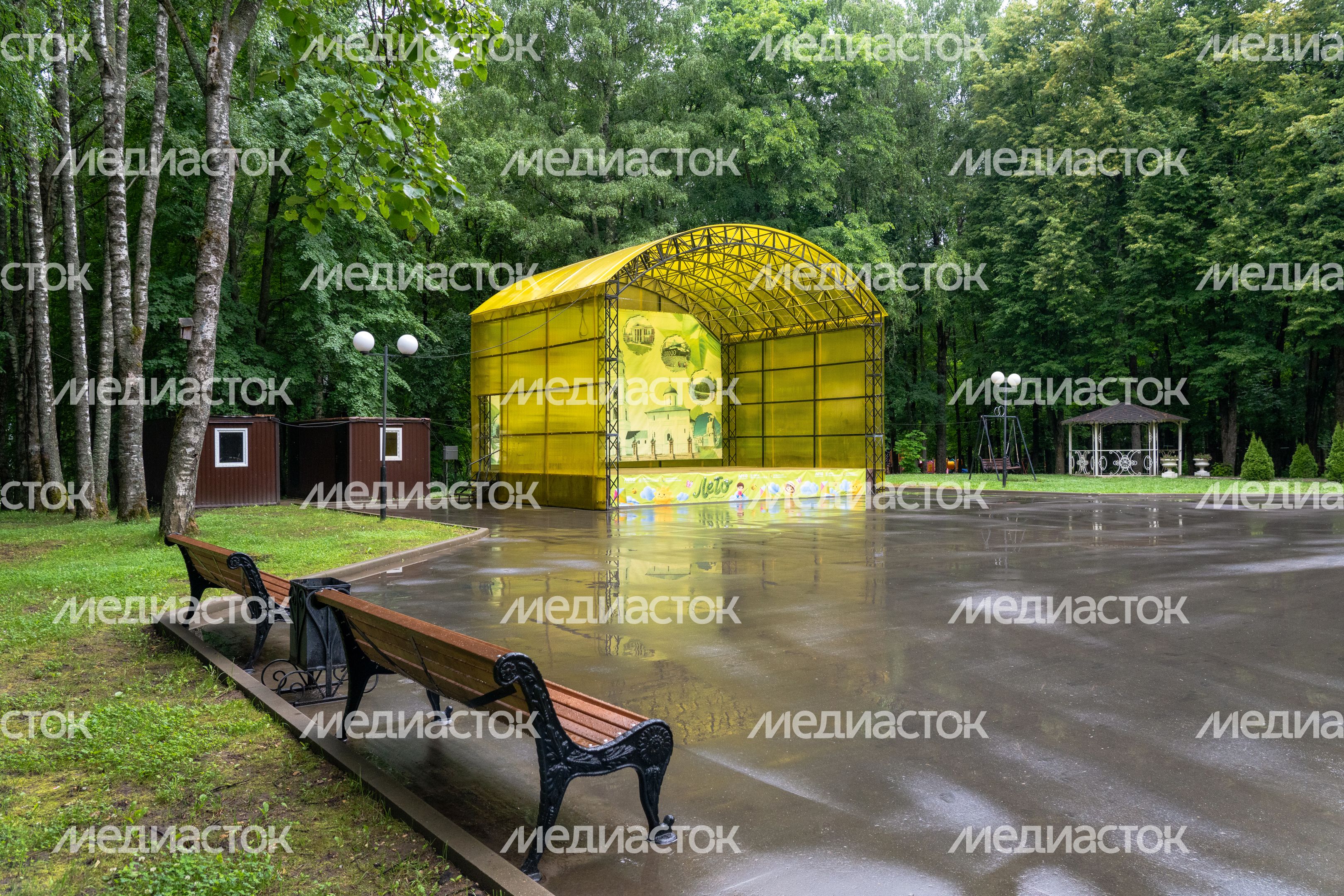 Лето в городском парке культуры и отдыха «Центральный» Волоколамска