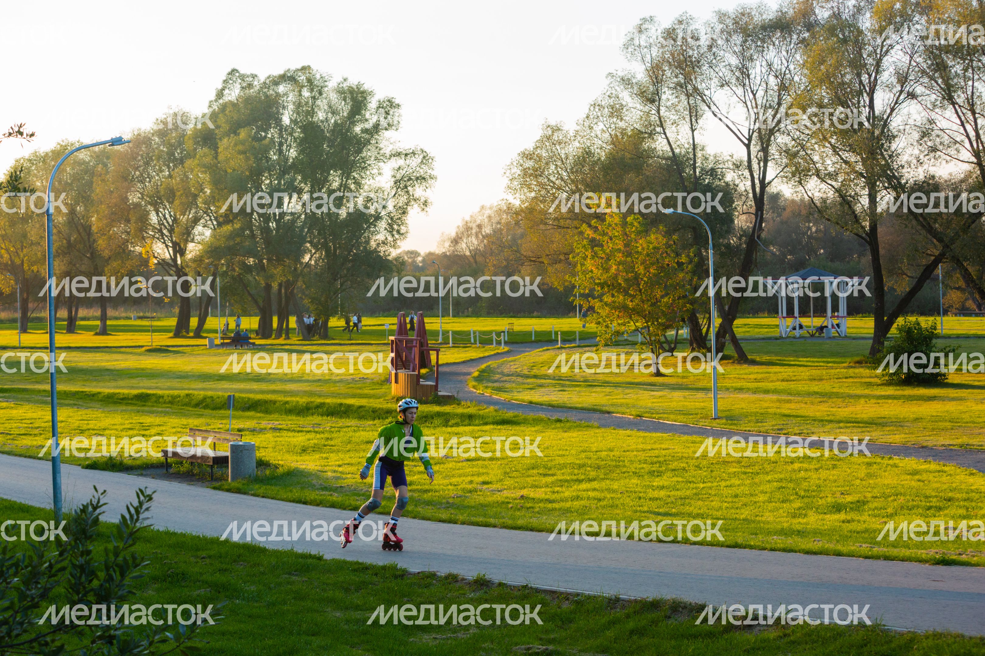 Парк «Бронницкий луг» в Бронницах Парк «Бронницкий луг» в Бронницах