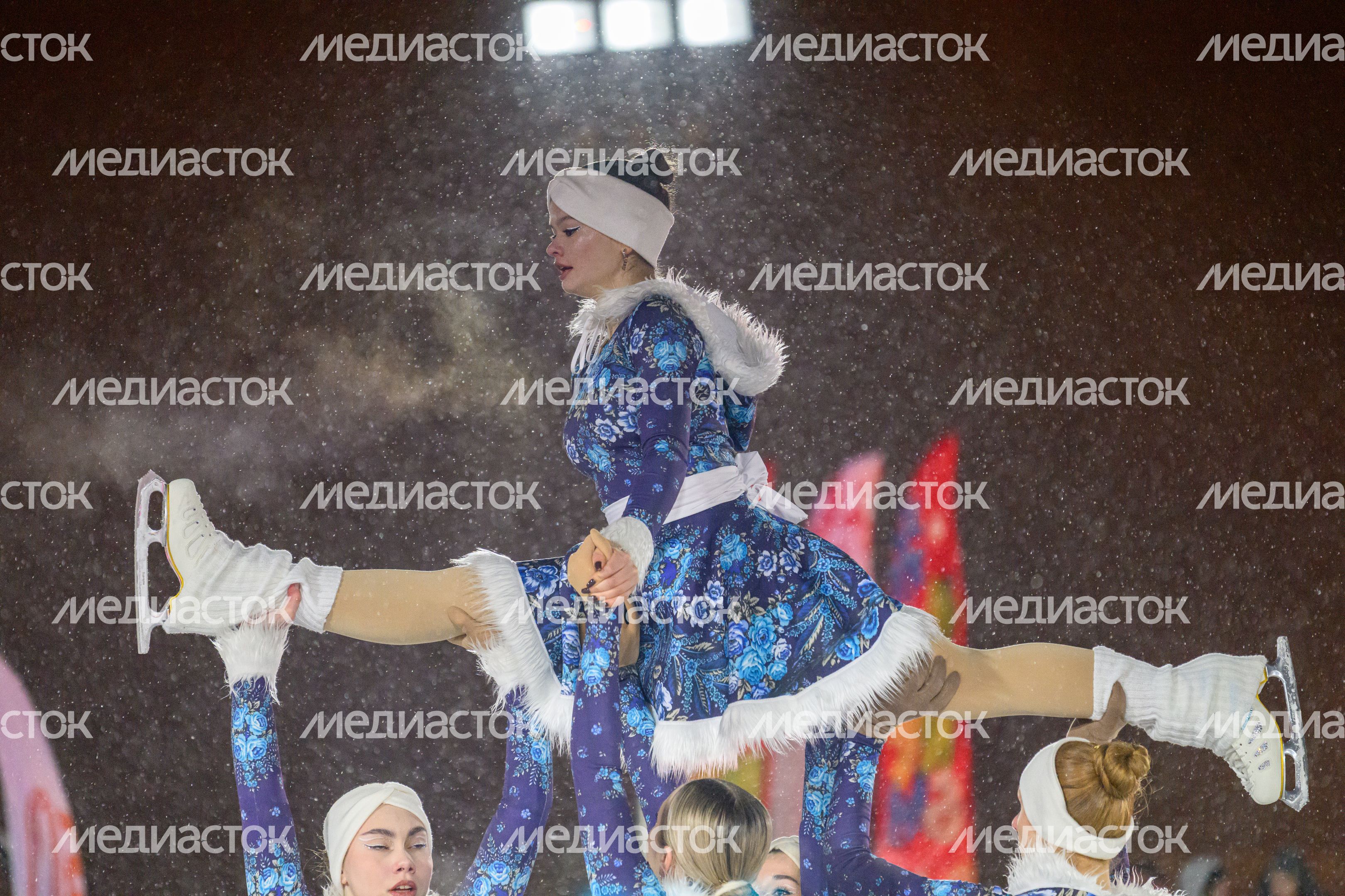 "Выходи во двор": легенды российского хоккея сразились со сборной Долгопрудного "Выходи во двор": легенды российского хоккея сразились со сборной Долгопрудного