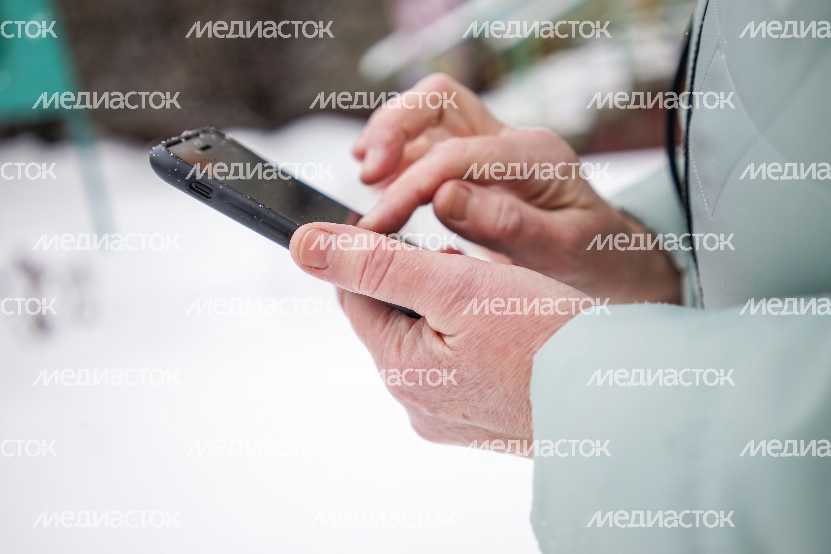 Мобильные телефоны