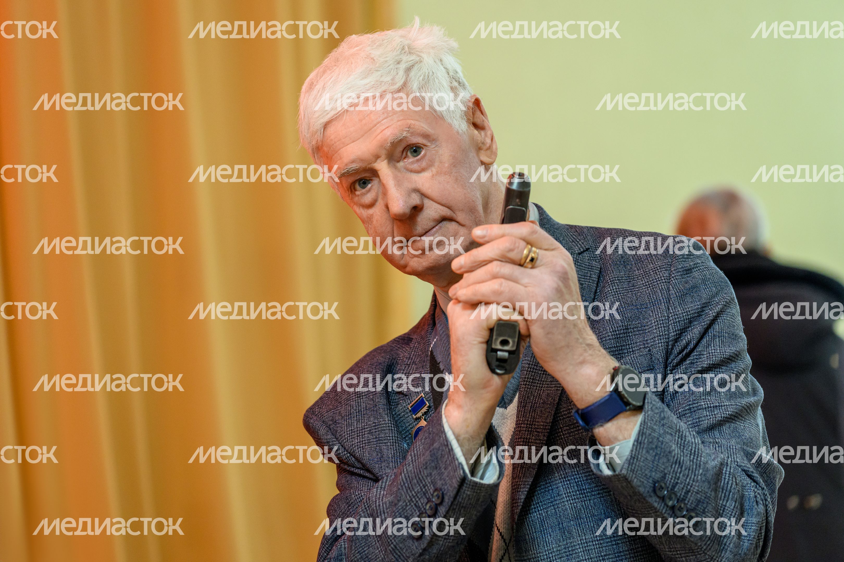 Концерт, посвященный Дню защитника Отечества, прошел в Люберцах Концерт, посвященный Дню защитника Отечества, прошел в Люберцах
