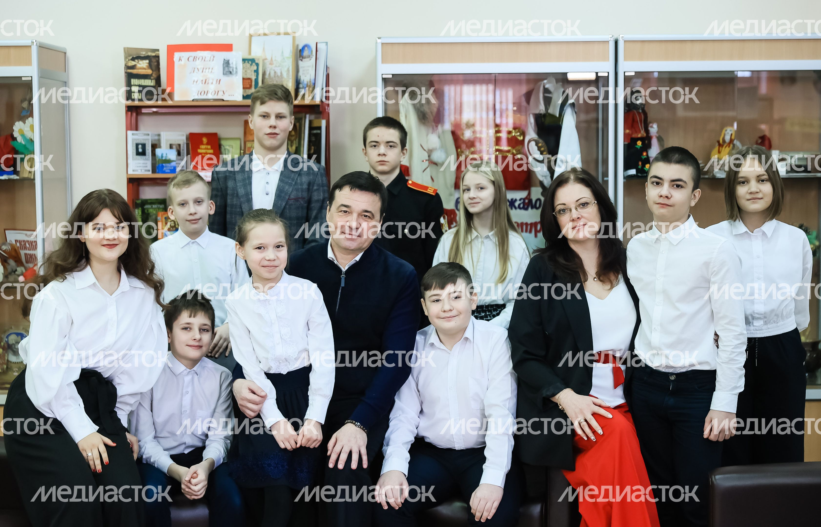 Встреча Губернатора Подмосковья со школьниками из Балашихи, чьи близкие находятся в зоне СВО