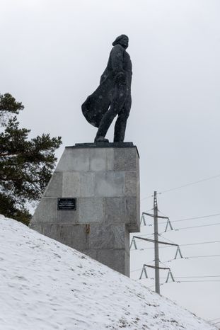 Памятник В.В.Талалихину
