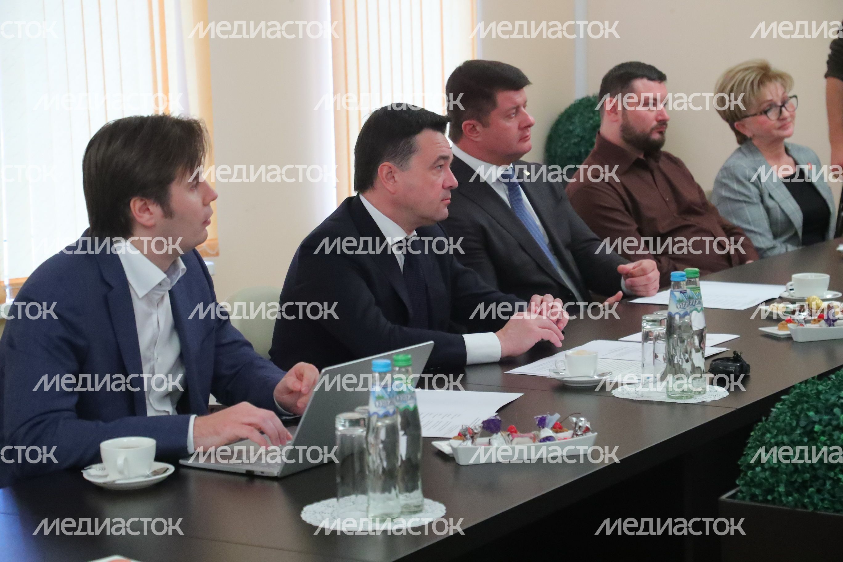 Встреча губернатора Подмосковья с активными пользователями портала «Добродел»