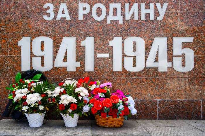 Мемориал «Вечная память воинам-купавинцам, павшим в боях за Родину» в сквере Боевой Славы в Старой Купавне