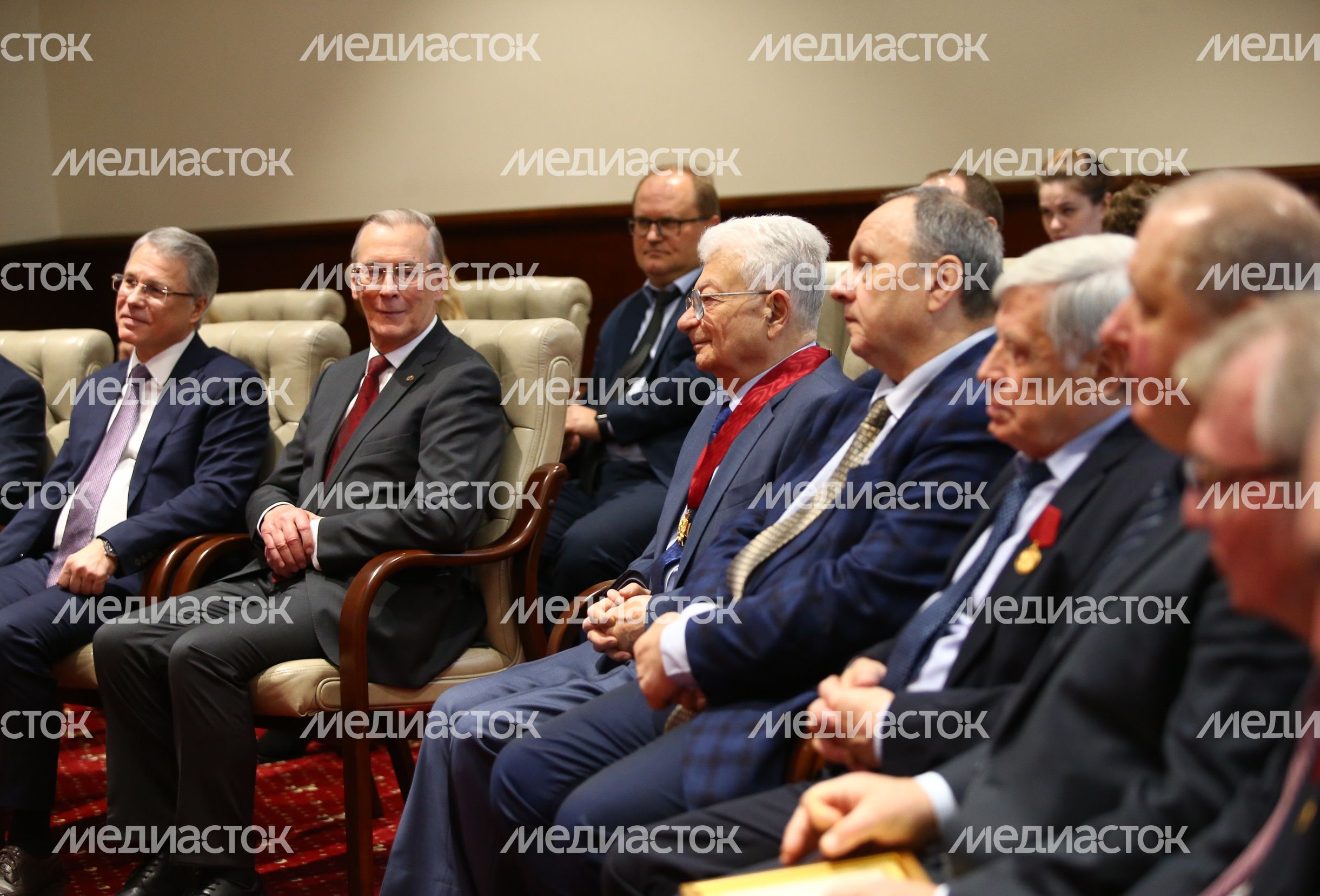 Подписание Соглашения о сотрудничестве между Правительством Подмосковья, ОИЯИ и МГТУ им. Н.Э. Баумана