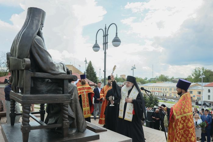 Открытие памятника митрополиту Волоколамскому и Юрьевскому Питириму