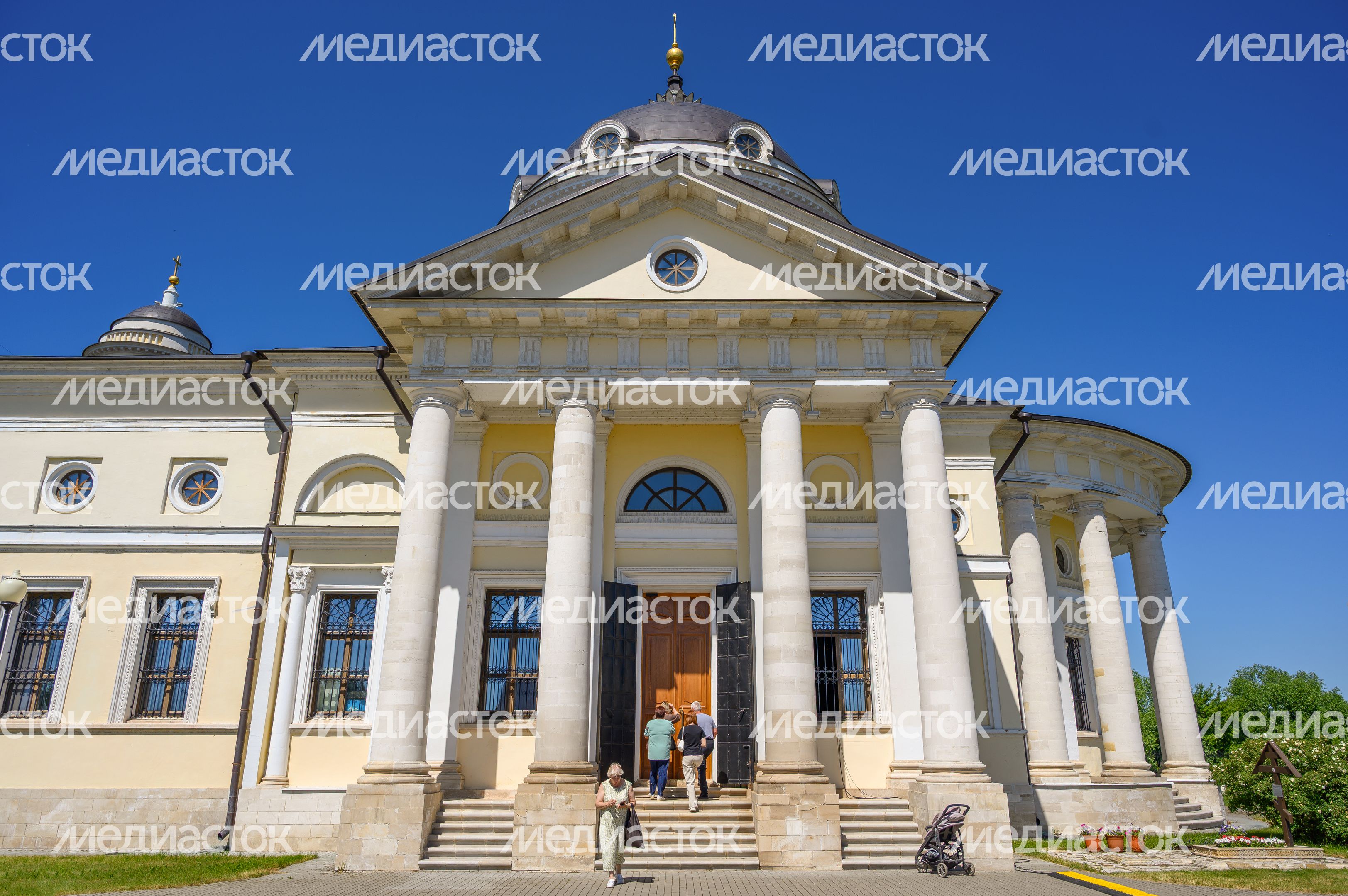 Свято-Духовский храм в селе Шкинь округа Коломна Свято-Духовский храм в селе Шкинь округа Коломна