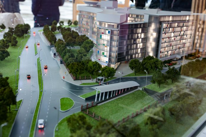 Закладка камня в основание многопрофильного детского центра «Московская областная детская больница» в Красногорске