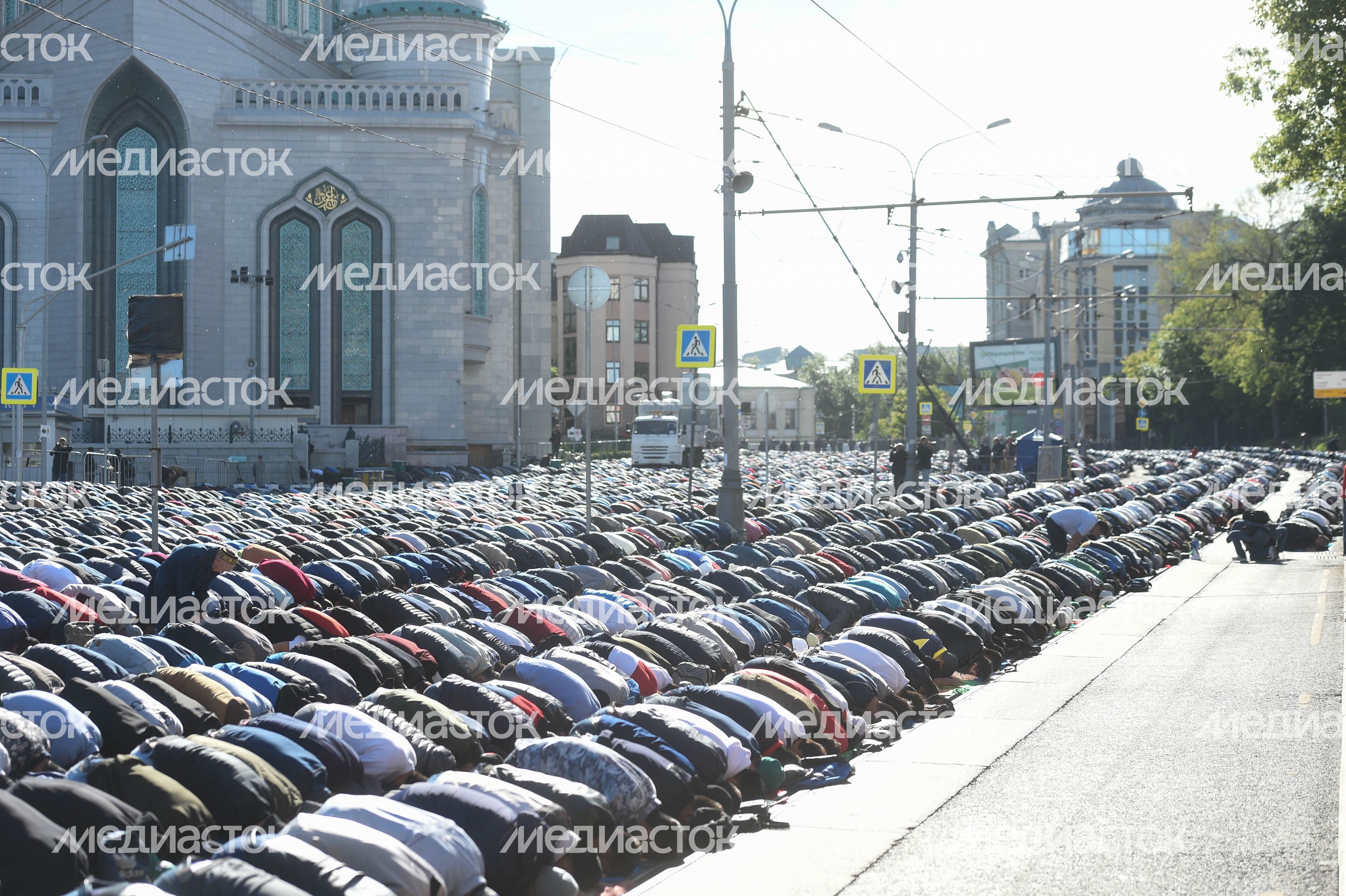 Празднование Ураза‑байрам в Москве в 2018 году