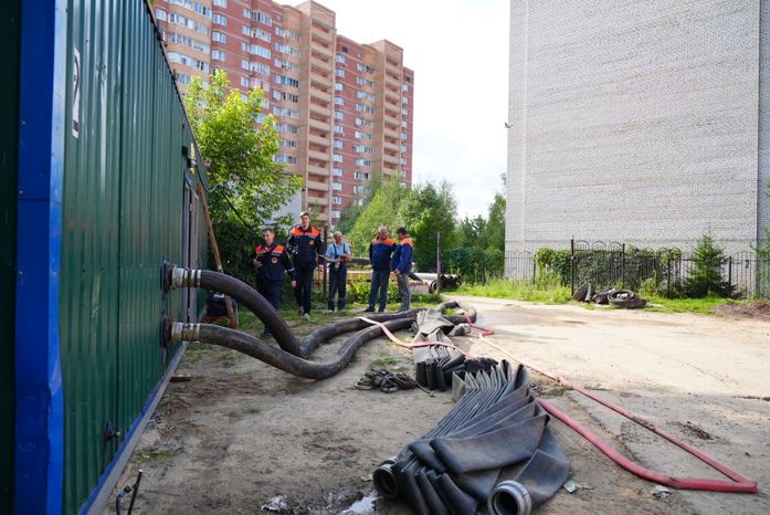 Оперативный штаб с участием Губернатора Подмосковья на месте ЧП в Сергиевом Посаде