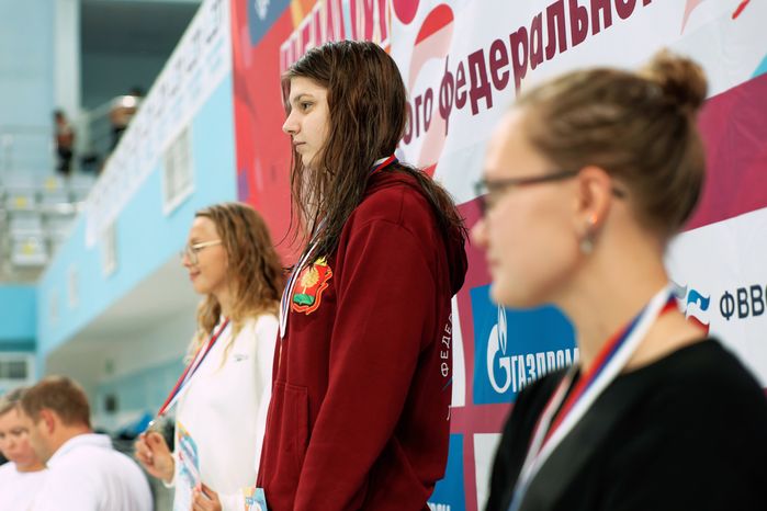Награждение чемпионов Первенства Центрального федерального округа по плаванию в Рузе