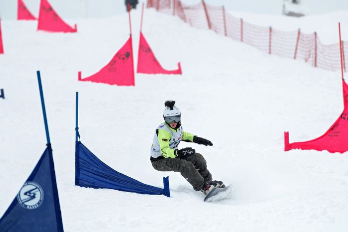 Чемпионат Московской области по сноуборду на трассе горнолыжного клуба Л. Тягачева в Дмитровском округе