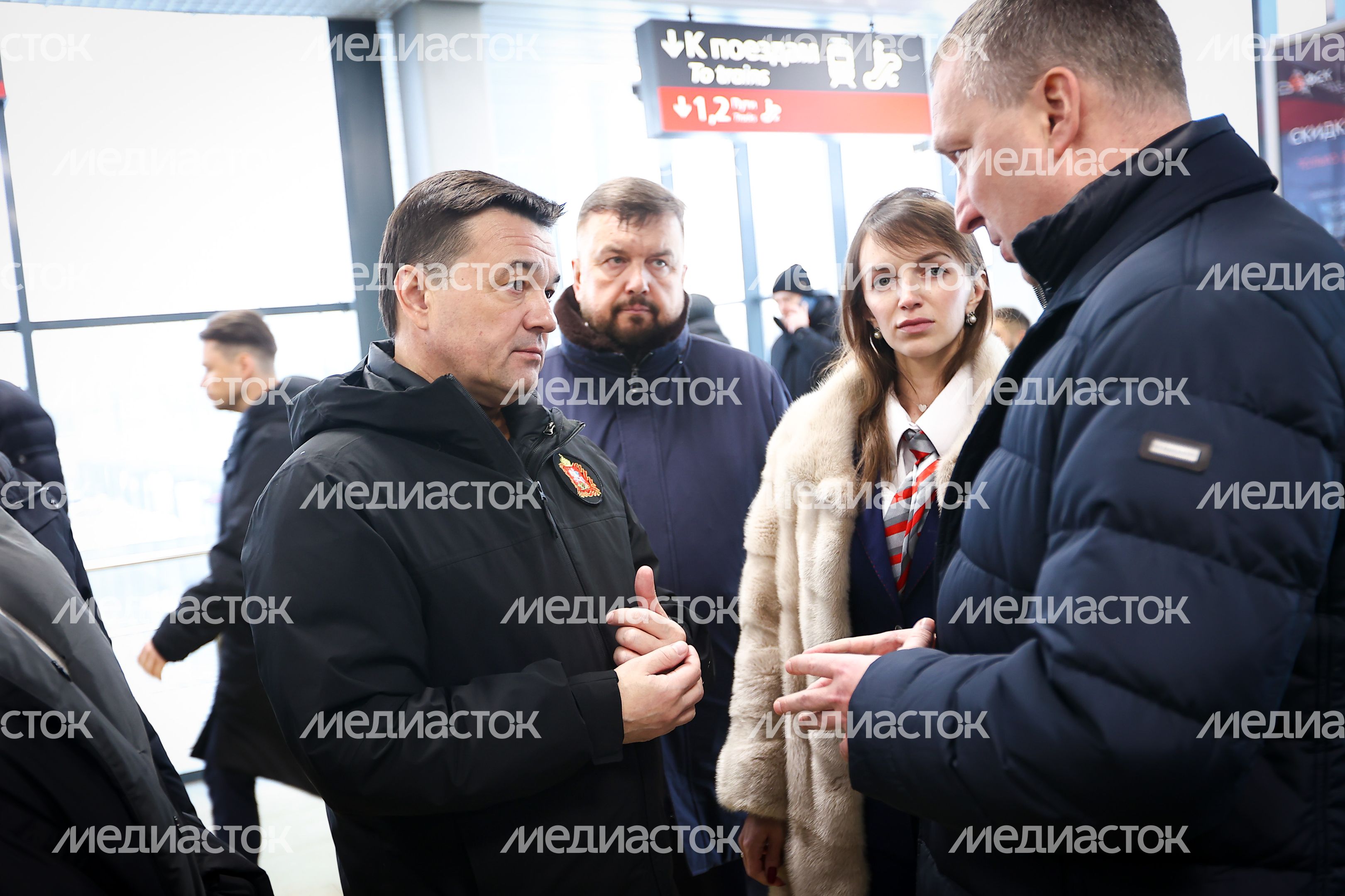 Поездка губернатора Подмосковья в электричке