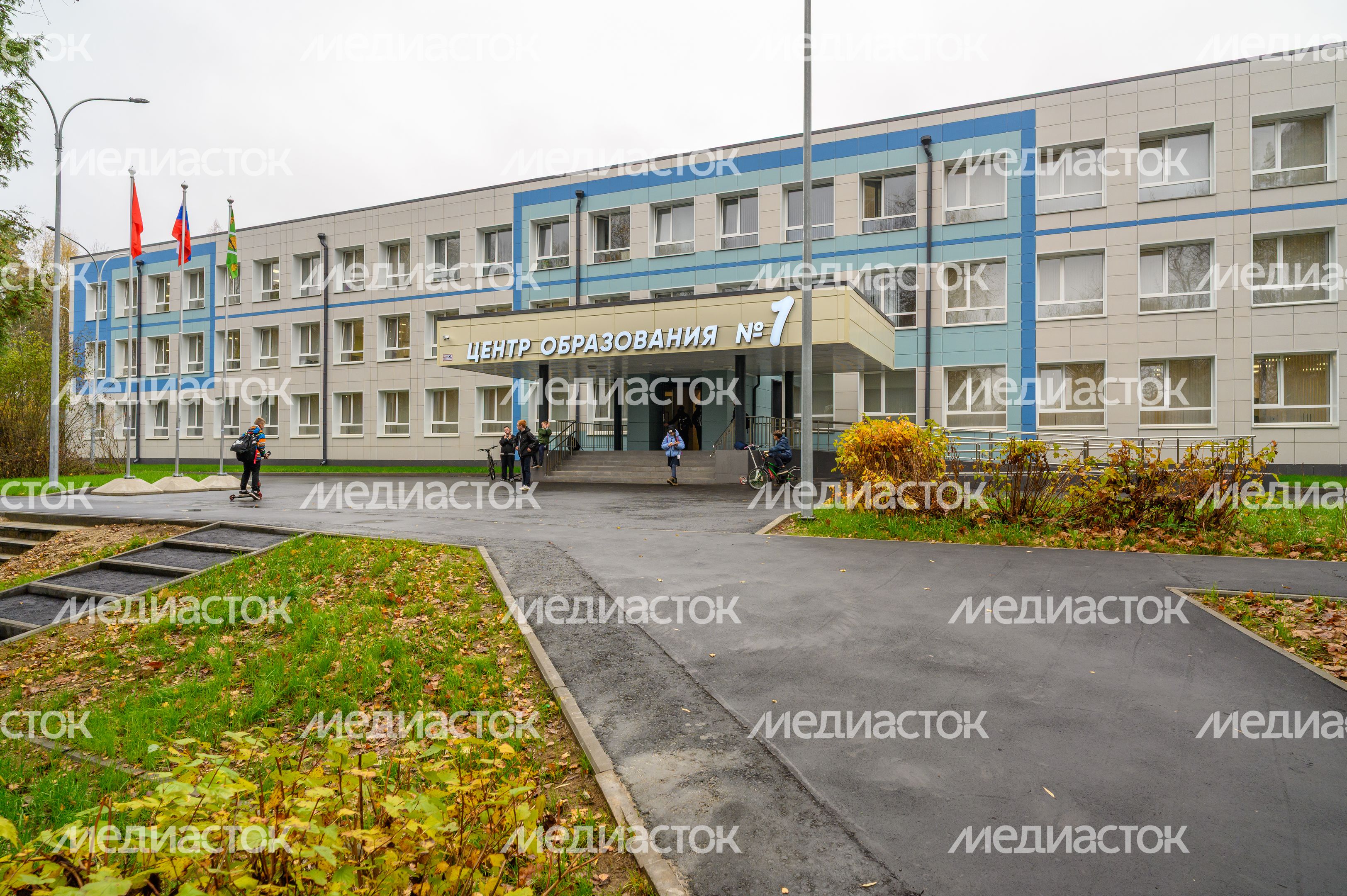Основное здание Центра образования №1 в Красноармейске после капитального ремонта Основное здание Центра образования №1 в Красноармейске после капитального ремонта