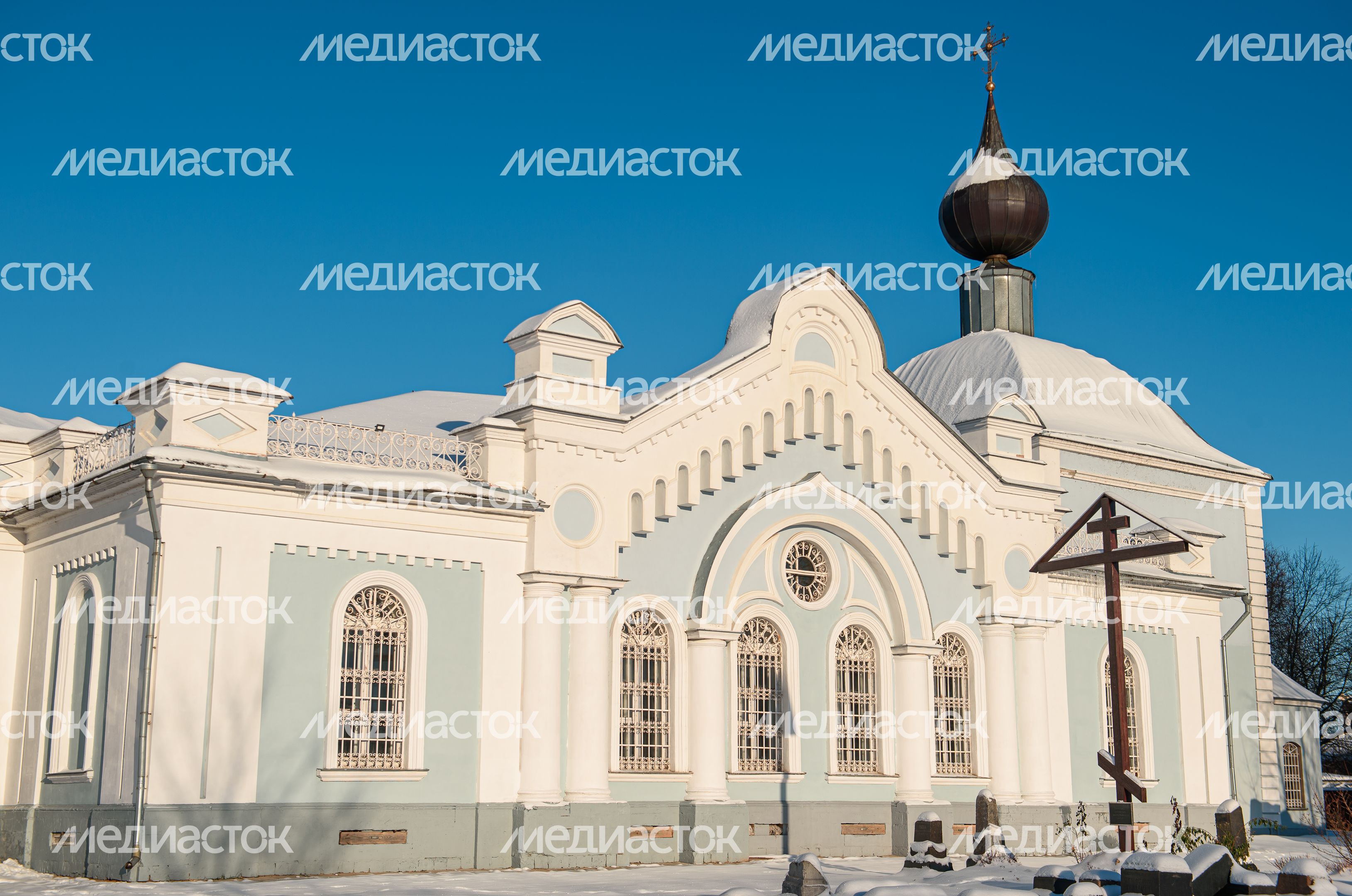 Зимние виды Вознесенской Церкви в городе Калязин