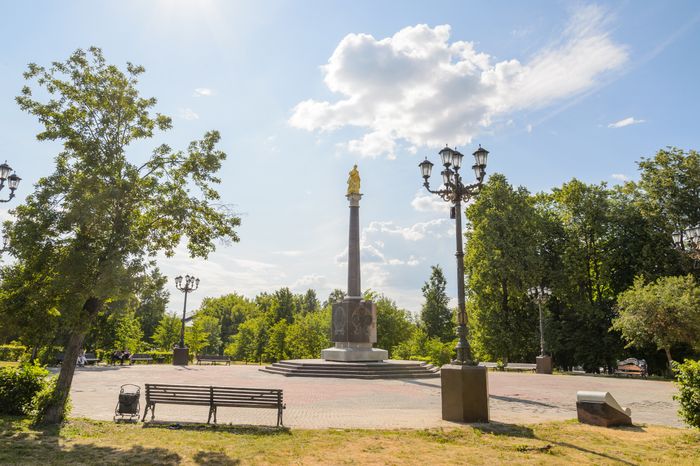 Площадь Бугрова