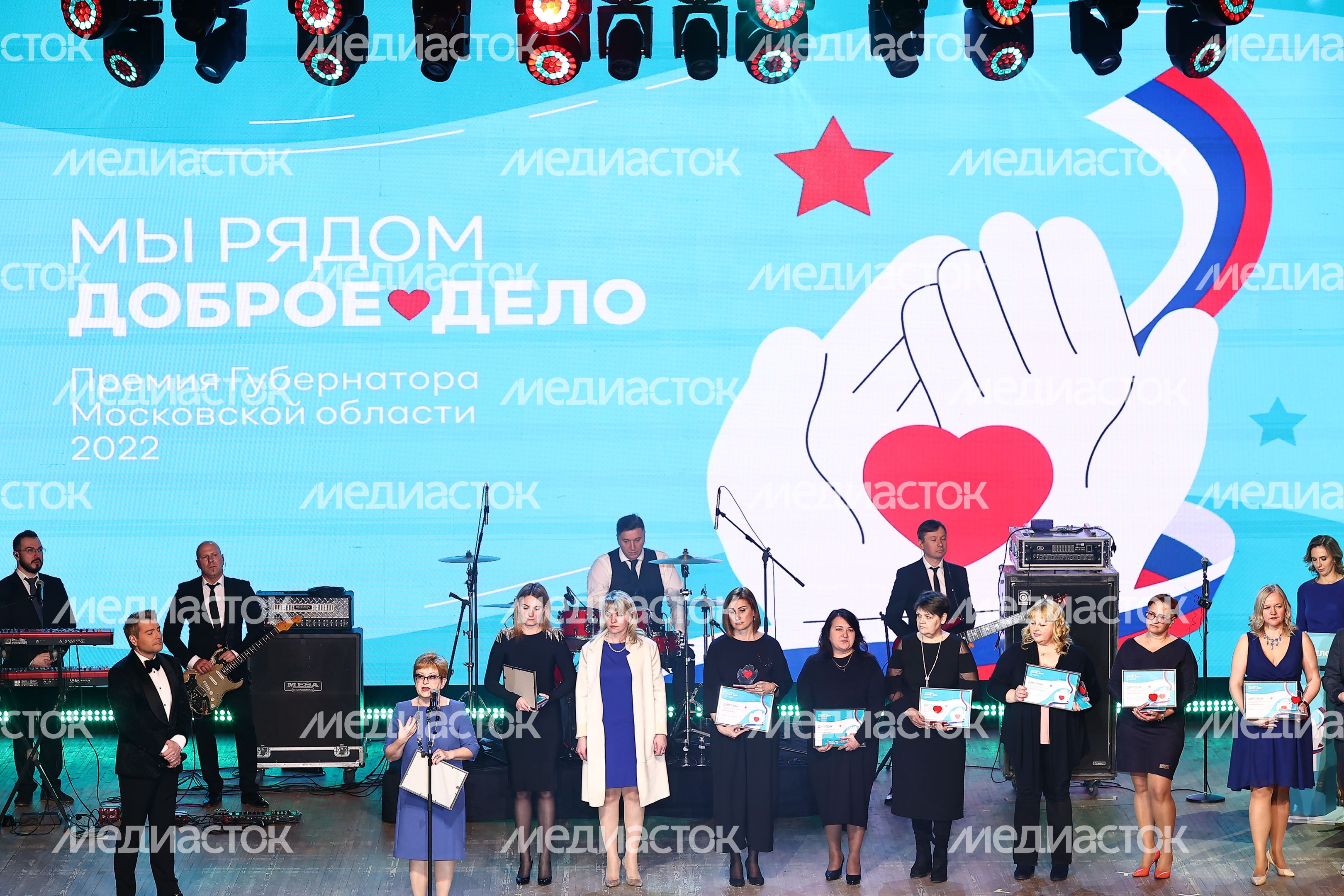 Награждение Губернатором лауреатов губернаторской премии «Мы рядом. Доброе дело»