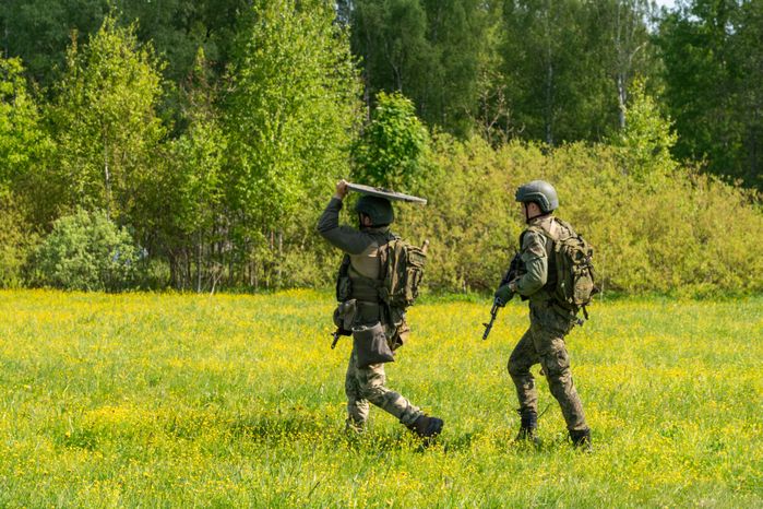 Военно-техническая игра "Арт-дуэль-2024" на аэродроме Волосово